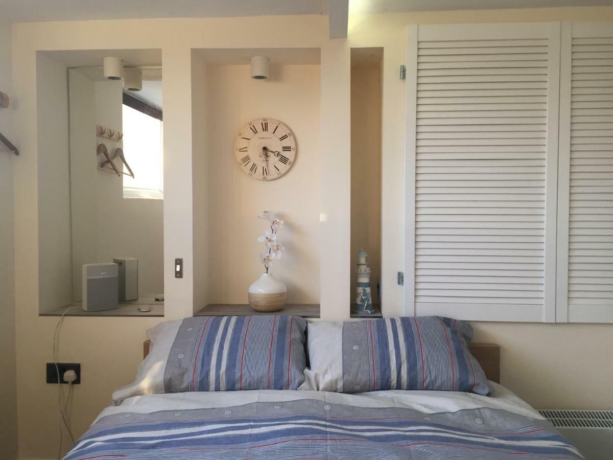 Self-Contained Small Apt. Weymouth Bagian luar foto