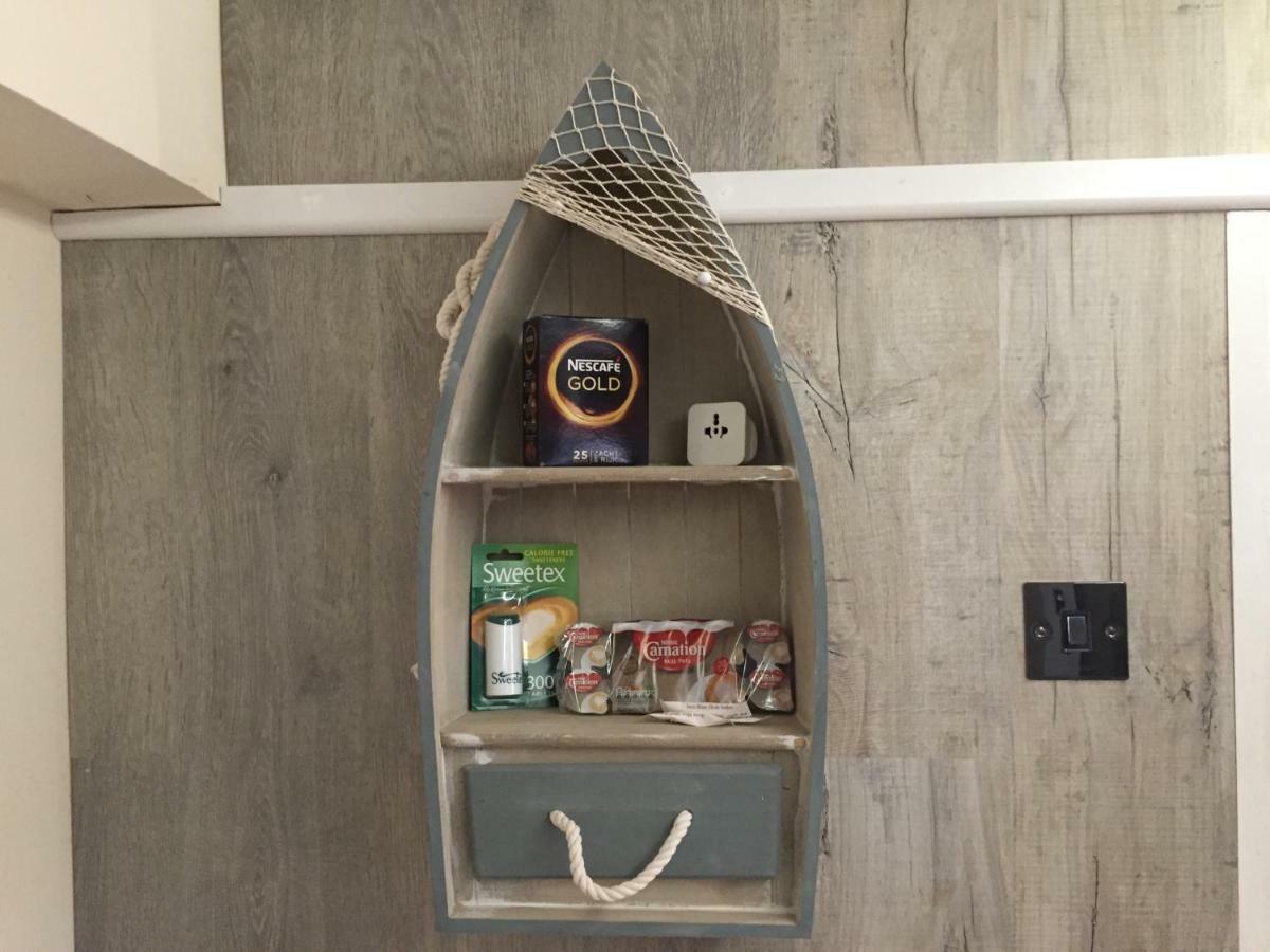 Self-Contained Small Apt. Weymouth Bagian luar foto
